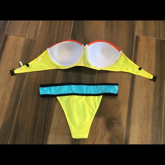 NWOT!✨Color Block Bikini - Picture 4 of 4